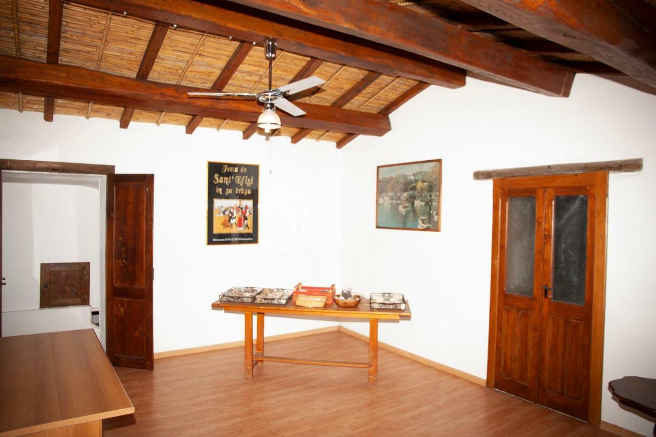 B&B Nurachi Ngoại thất bức ảnh